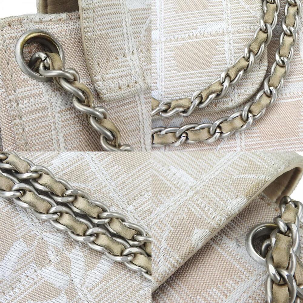 CHANEL Cream Shoulder Bag - Picture 6 of 9